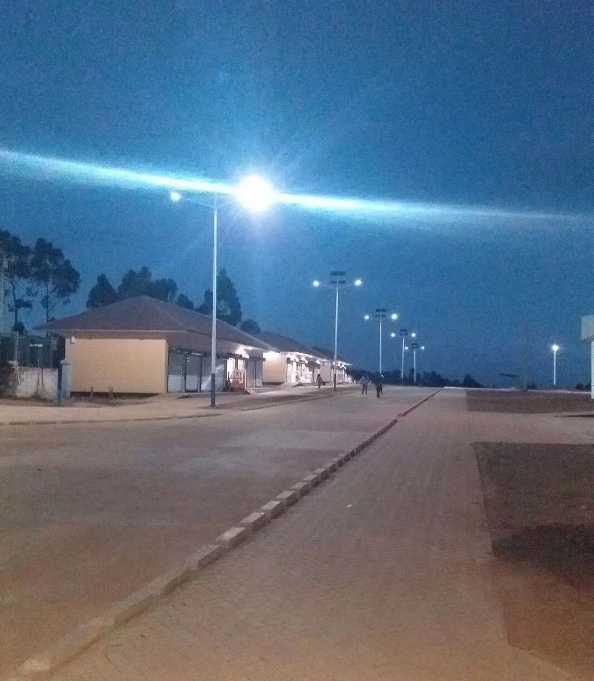 米林县非洲科特迪瓦太阳能路灯工程